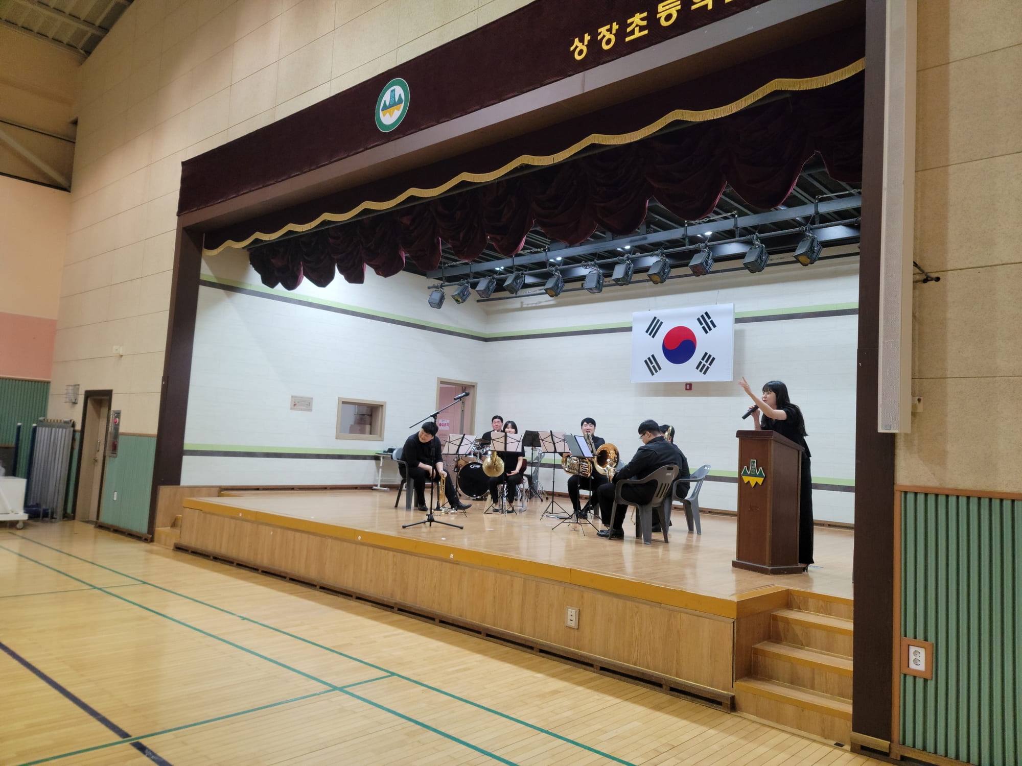 교육지원청 중심 학교로 찾아가는 예술공연 「문화배달」공연관람  사진